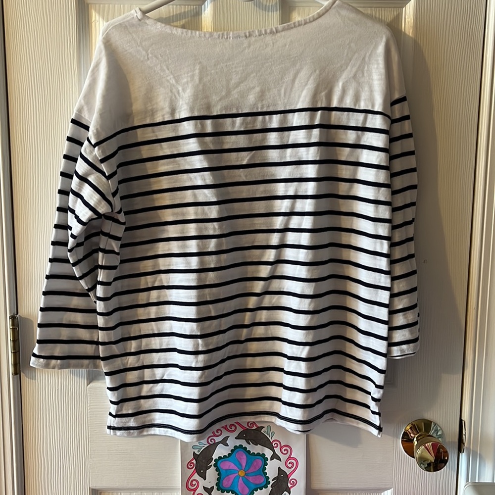 Old Navy 3/4 sleeve striped top (1) - Picture 2 of 6